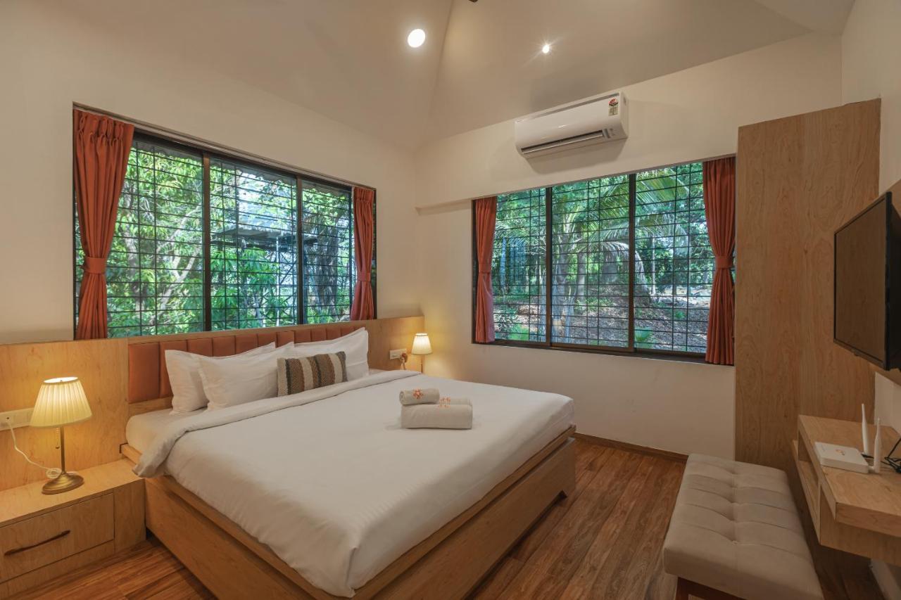 Saffronstays Riverfront Manor, 5-Bdr Pool Villa By Pej River Karjat Exterior photo