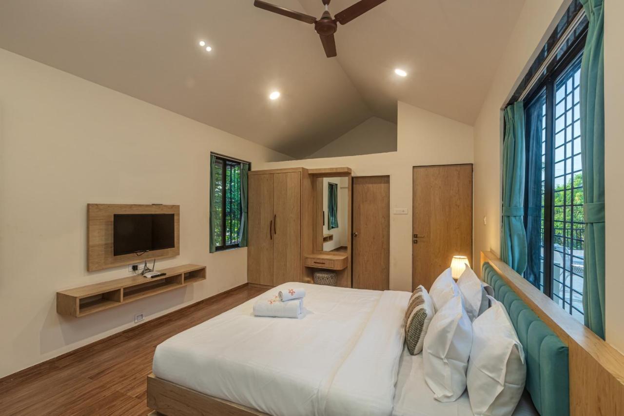 Saffronstays Riverfront Manor, 5-Bdr Pool Villa By Pej River Karjat Exterior photo